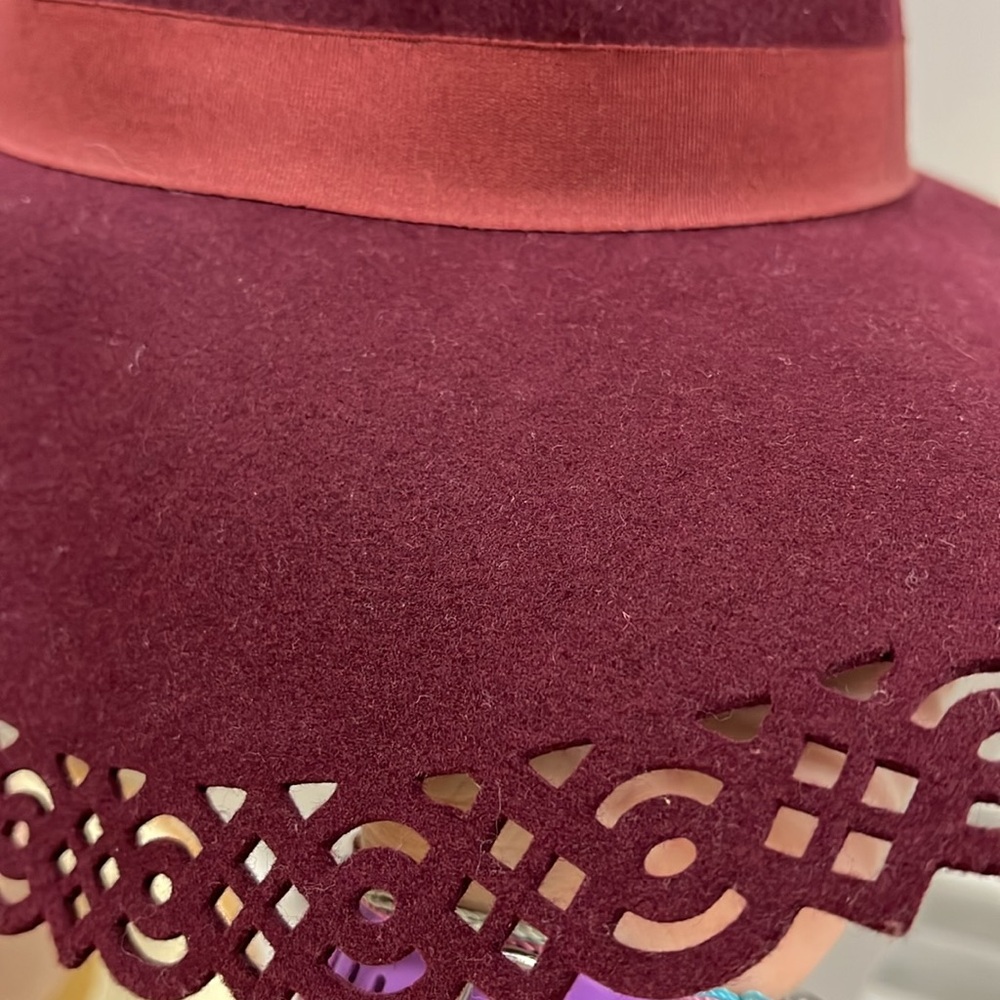 Wool hat - Picture 2 of 3